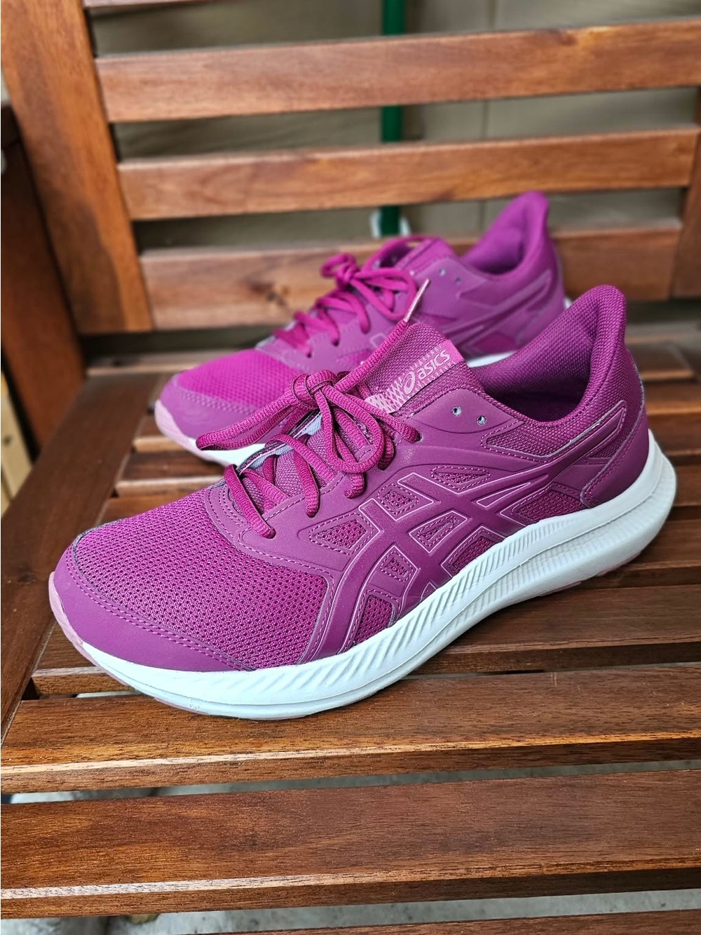 Asics Women’s size 10.5 - Picture 2 of 6